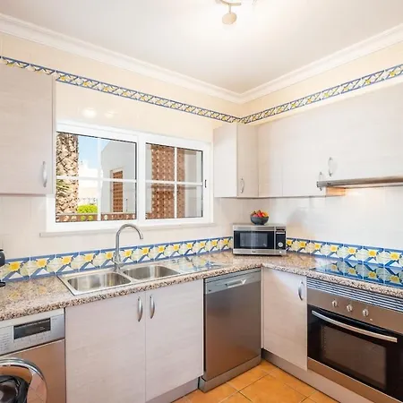 Будинок відпочинку Gale Sunbeach Village - Jardins Da Gale *